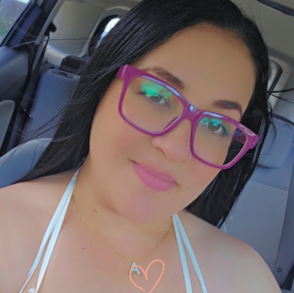 Meet your Posher, Adalis - Picture 1 of 3